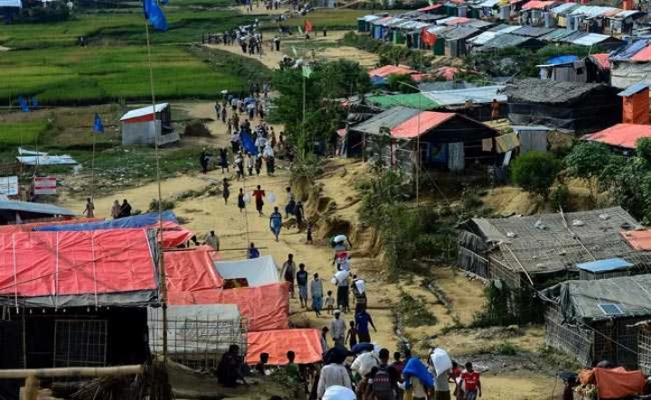 बंगलादेशस्थित रोहिंग्या शिविरमा अन्धाधुन्ध गोली प्रहार