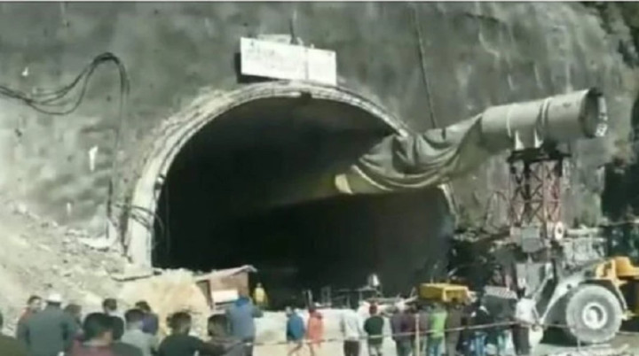भारतमा एक हप्तादेखि सुरुङमा फँसेका ४१ जनालाई निकाल्न असफल