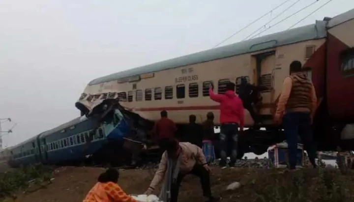 भारतको पश्चिम बंगालमा रेल दुर्घटना हुँदा तीन जनाको मृत्यु