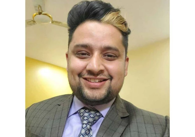 कोभिड १९ रोक्न इटहरीका इन्जिनियरले बनाएका प्रविधिहरु